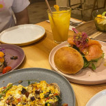 Naturalmente Real Food Comida