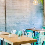 Mahalo Poke À l'intérieur