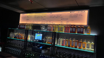 Macera Tallerbar inside