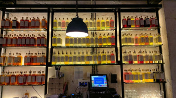 Macera Tallerbar inside