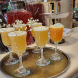 Ástor Gastro-place drink