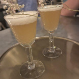 Ástor Gastro-place drink