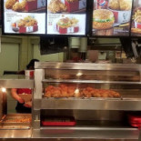 Lartisan Brunch, Restaurant & Bar Dentro