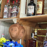 Lartisan Brunch, Restaurant & Bar Dentro