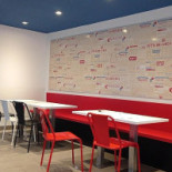 Domino's Pizza Meridiana À l'intérieur