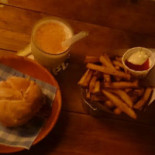 Makamaka Restaurante Barcelona Hamburguesas Cocktails Bar Comida