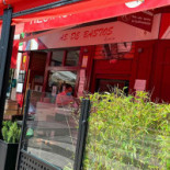 As De Bastos Majadahonda outside