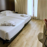 Celona Universal Lobby Bebida