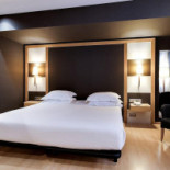 Celona Universal Lobby Dentro