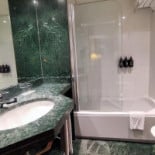 Celona Universal Lobby Bebida