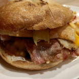 Kapitana D’vermut Essen