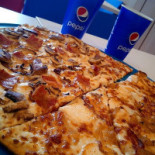Domino's Pizza Av. Madrid food