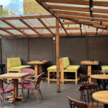 Café Ambigú outside