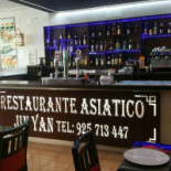 Bufete Libre Asiático Jin Yan inside