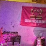 Nini À l'intérieur