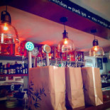 Can Jesper À l'intérieur