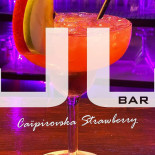 J.j. À l'intérieur