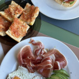 Punto Muntaner 12 Nourriture