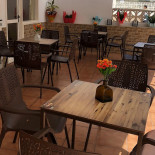 Dani À l'intérieur