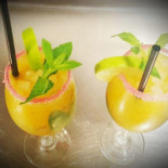 Herry Trattoria, Pizzería Y Cocktail drink