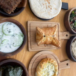 Margot Jabbour Art Gallery Comida