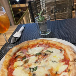 Imperiale Gastrobar food