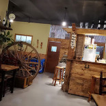 Pizzeria Gonzales Expres Dentro