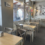 Telka Astun À l'intérieur