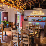 La Casona Del Vino inside