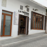 Los Hermanos Exterior
