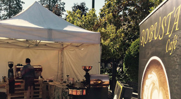 Robusta Café Esterno