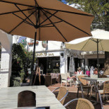 Sam's Sports Bar Restaurant Extérieur