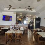 Tony's À l'intérieur