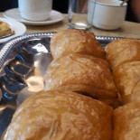 Kuku Art Club Comida