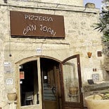 Pizzeria Can Joan outside