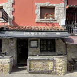 Casa Pedro Parres outside