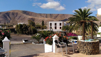 Bar Restaurante Don Quijote, Mala, Lanzarote outside