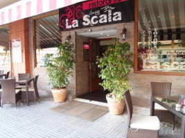 La Scala inside
