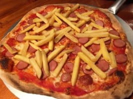 Viva La Pizza food