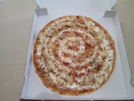 Danis Pizza food