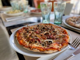 Pizza Jardin food