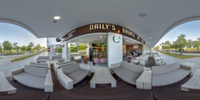 Dailys Brunch Cafe inside