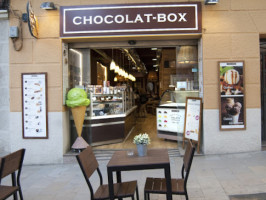 Chocolat-box inside