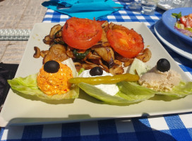 Tavera Santorini food
