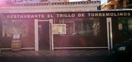 El Trillo De Torremolinos outside