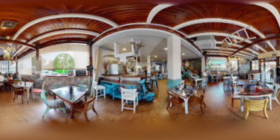 Cafeteria Churreria Canon inside