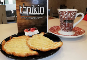 Tapikin Cafe food