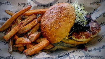 Burguett inside
