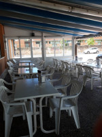 Cafeteria El Mercat inside