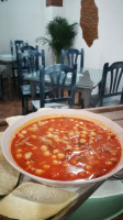 Cafeteria La Chana food